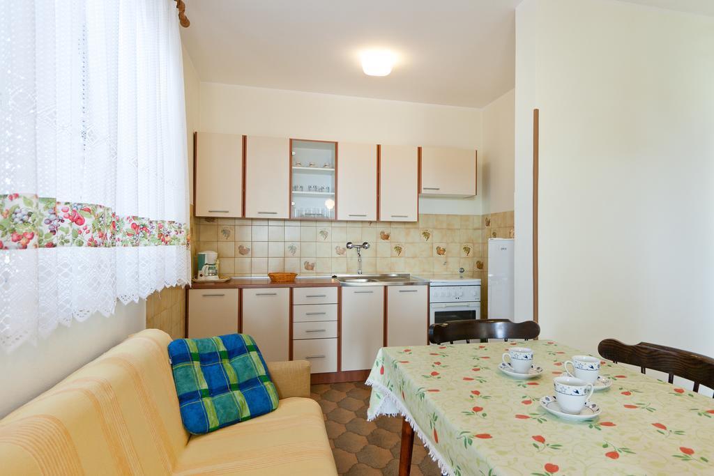 Apartment Ines Poreč Eksteriør bilde